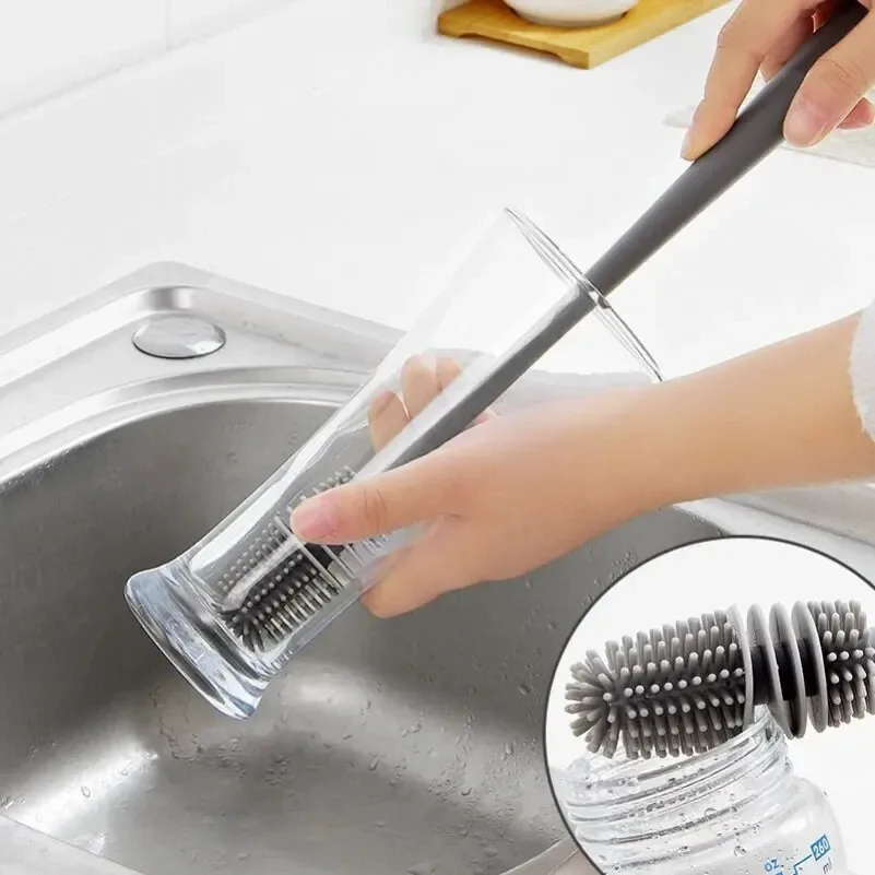 Brosse à biberon en silicone grise à long manche