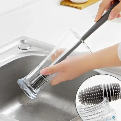 Brosse à biberon en silicone grise à long manche